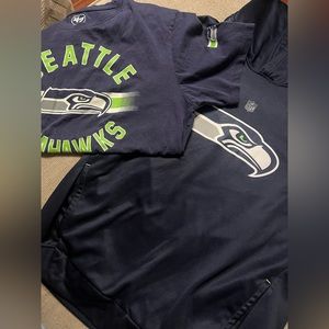 Sehawks hoodie with t shirt
